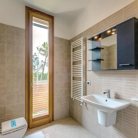 Holiday Albarella Ro 3 *