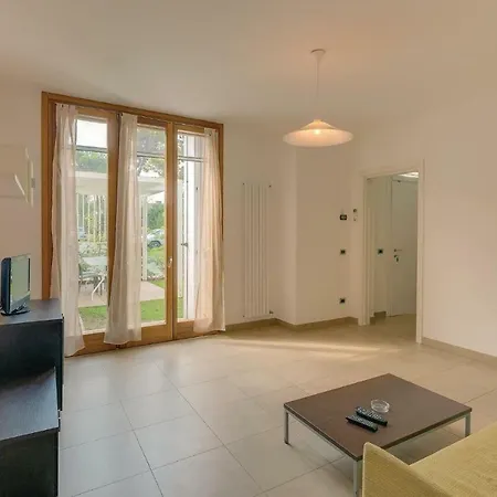 Сasa de vacaciones Holiday Albarella Ro 3 *